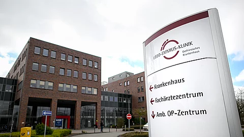 Das ostfriesische Krankenhaus Ubbo-Emmius-Klinik in Aurich