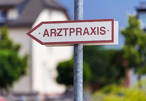 Wegweiser Arztpraxis: in Rothenburgsort gibt es nur 2, in Ottensen sogar 27 Hausarztpraxen.