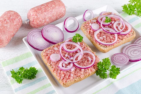 Sandwich mit Zwiebelmettwurst