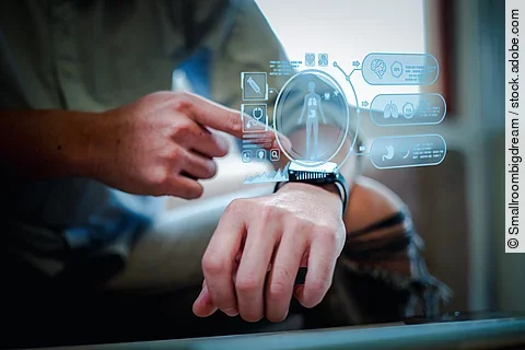 Revolutionizing Health Monitoring: Using Smart Technology and a Smart Watch Application for Personal Wellbeing. Wearables registrieren subtile Veränderungen der Herzfrequenzvariabilität schon lange vor dem Schub.