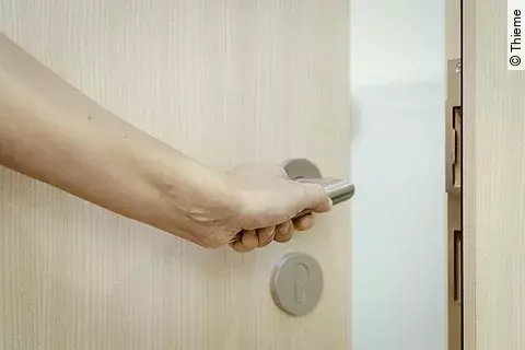 „Hinter verschlossenen Türen“ - Missbrauch fand im Dienstzimmer statt