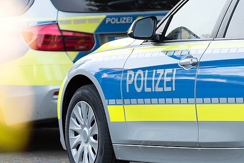 Polizeiliche Ermittlungen wegen des Verdachts auf illegalen Medikemanetenhandel. Polizeiliche Ermittlungen wegen des Verdachts auf illegalen Medikemanetenhandel.